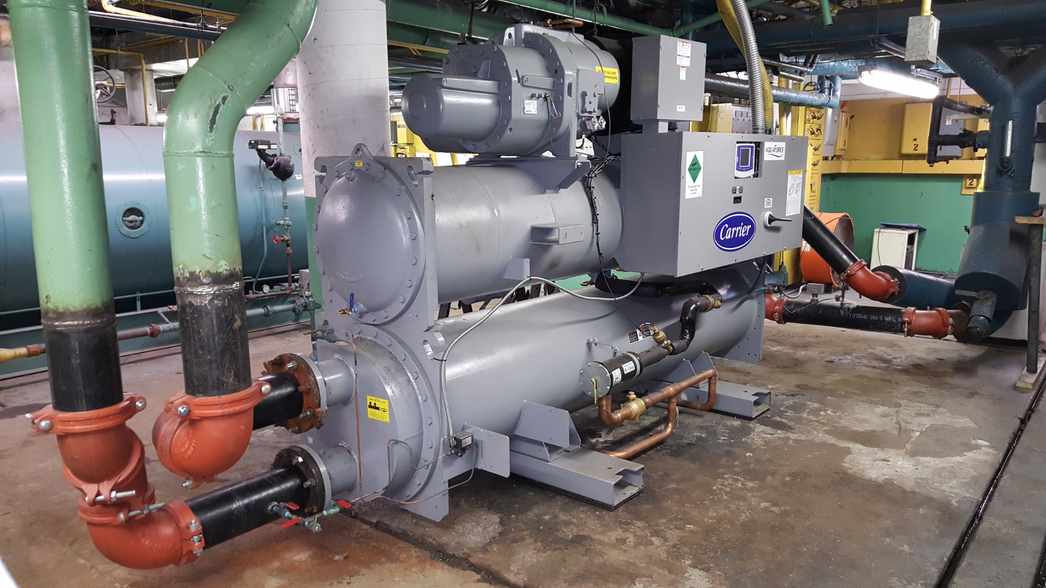 Large commercial chiller replacement in Downtown Miami